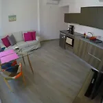 Mulberry Apartament Rhodes City