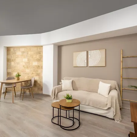 Mulberry Apartments *