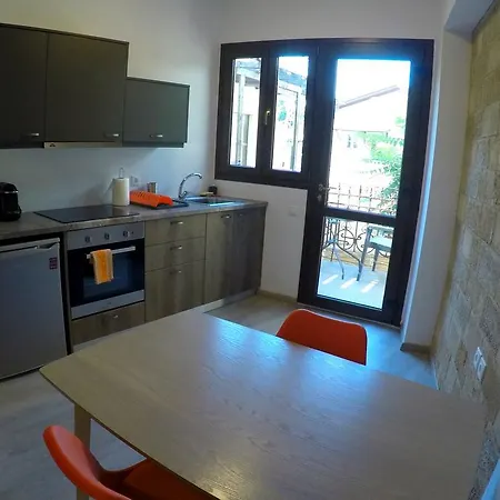 Mulberry Apartment Rhodes City
