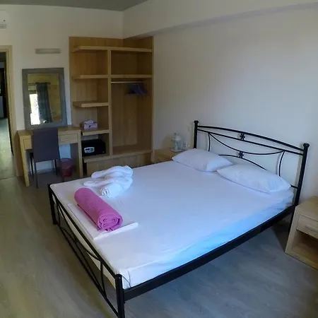 Apartment Mulberry Rhodes City