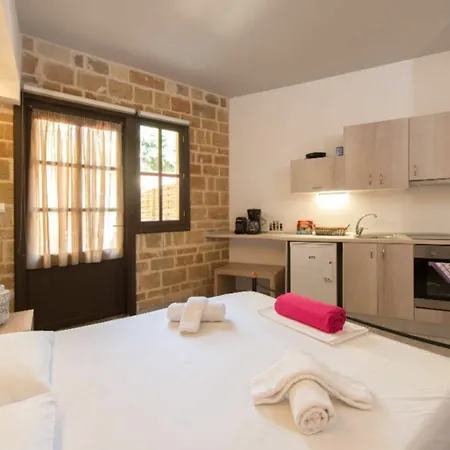 Mulberry Apartments *