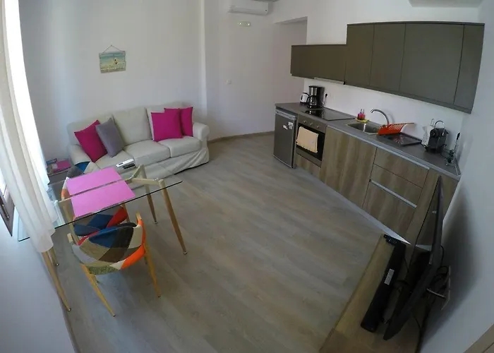 Mulberry Apartmán Rhodes City